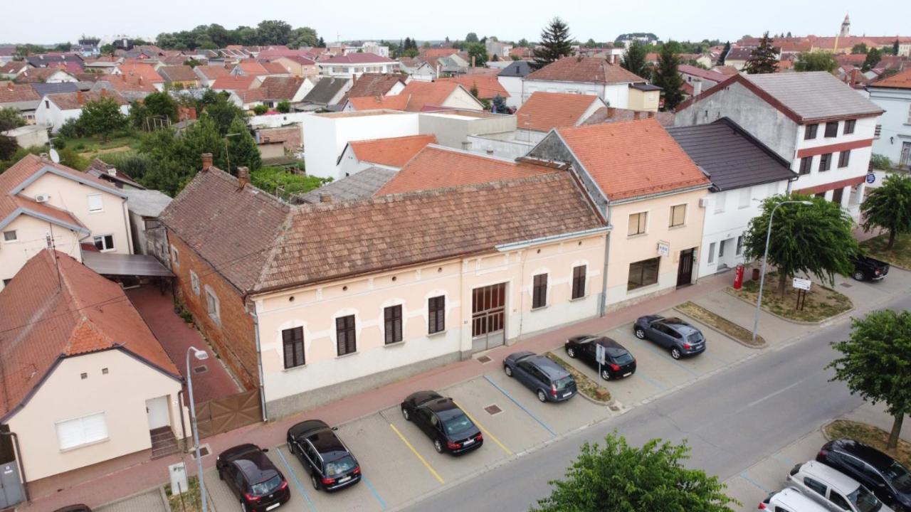 Sobe Dakovacki Vezovi *